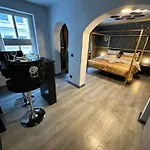 Geheimtipp KÖNIGSSTUHL - Altstadt-Apartment nahe Warnowufer