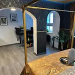 Geheimtipp KÖNIGSSTUHL - Altstadt-Apartment nahe Warnowufer
